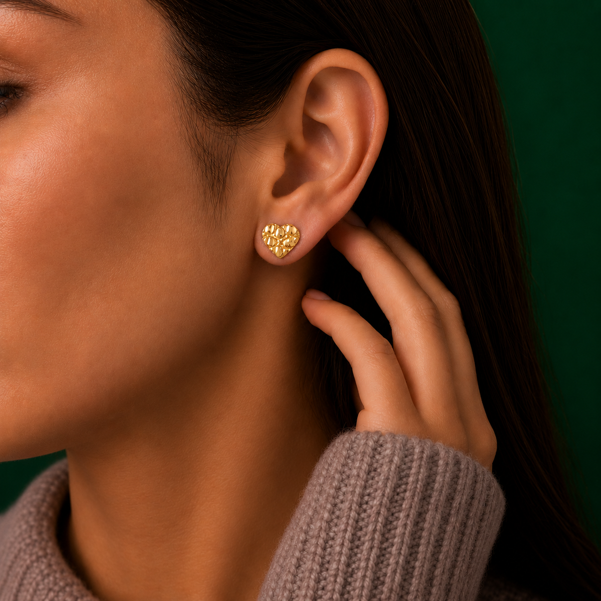 10K Gold Heart-Shaped Nugget Stud Earrings – Medium